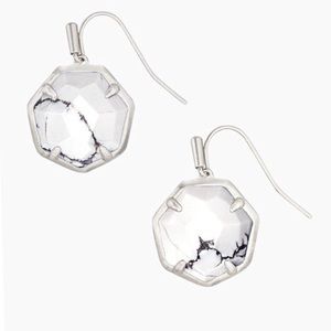 NWT Kendra Scott Cynthia Drop Wht Howlite Earrings